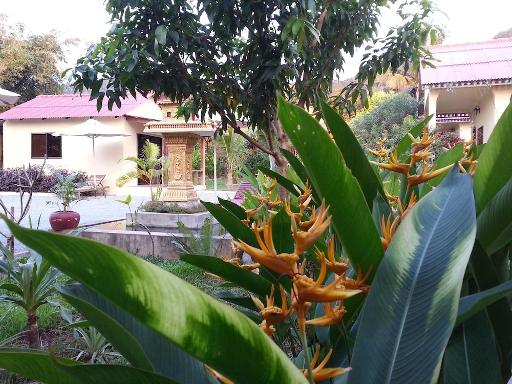 Bird Of Paradise Bungalows Kep Buitenkant foto